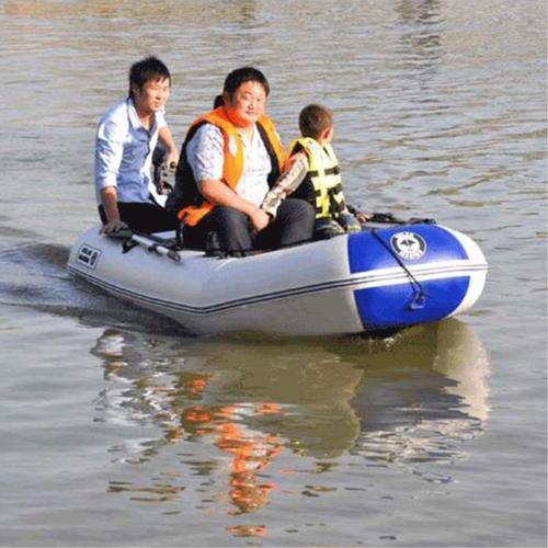 板桥镇公园游玩充气漂流船